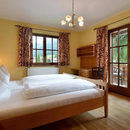 Traditionelles Ferienh Söll